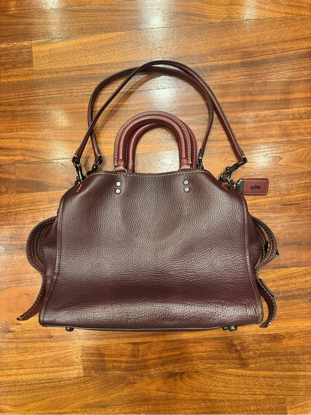 Coach Rogue red wine very beautiful